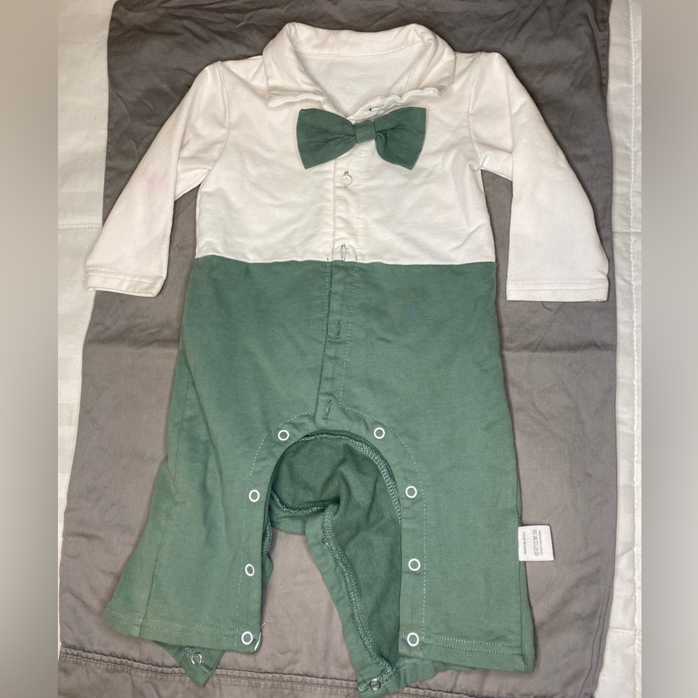 Easter bow tie jumper